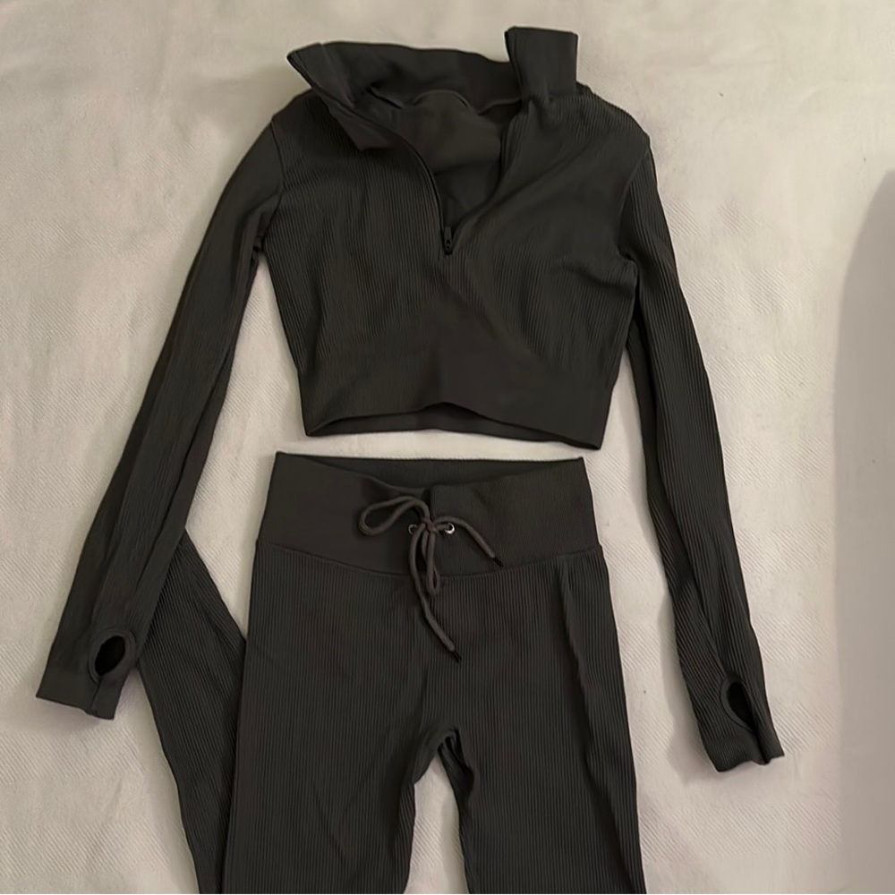Women’s QINSEN Workout Set